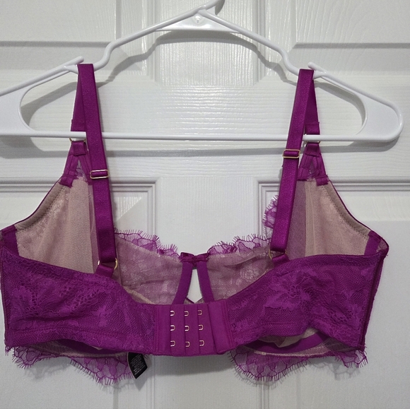 Victoria's Secret Very Sexy Unlined Demi Magenta Lace Bra Size 36DDD - Picture 2 of 8